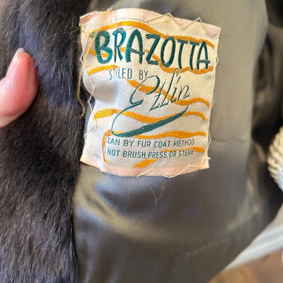 Elegant Dark Gray Women's Coat - Picture 3 of 8